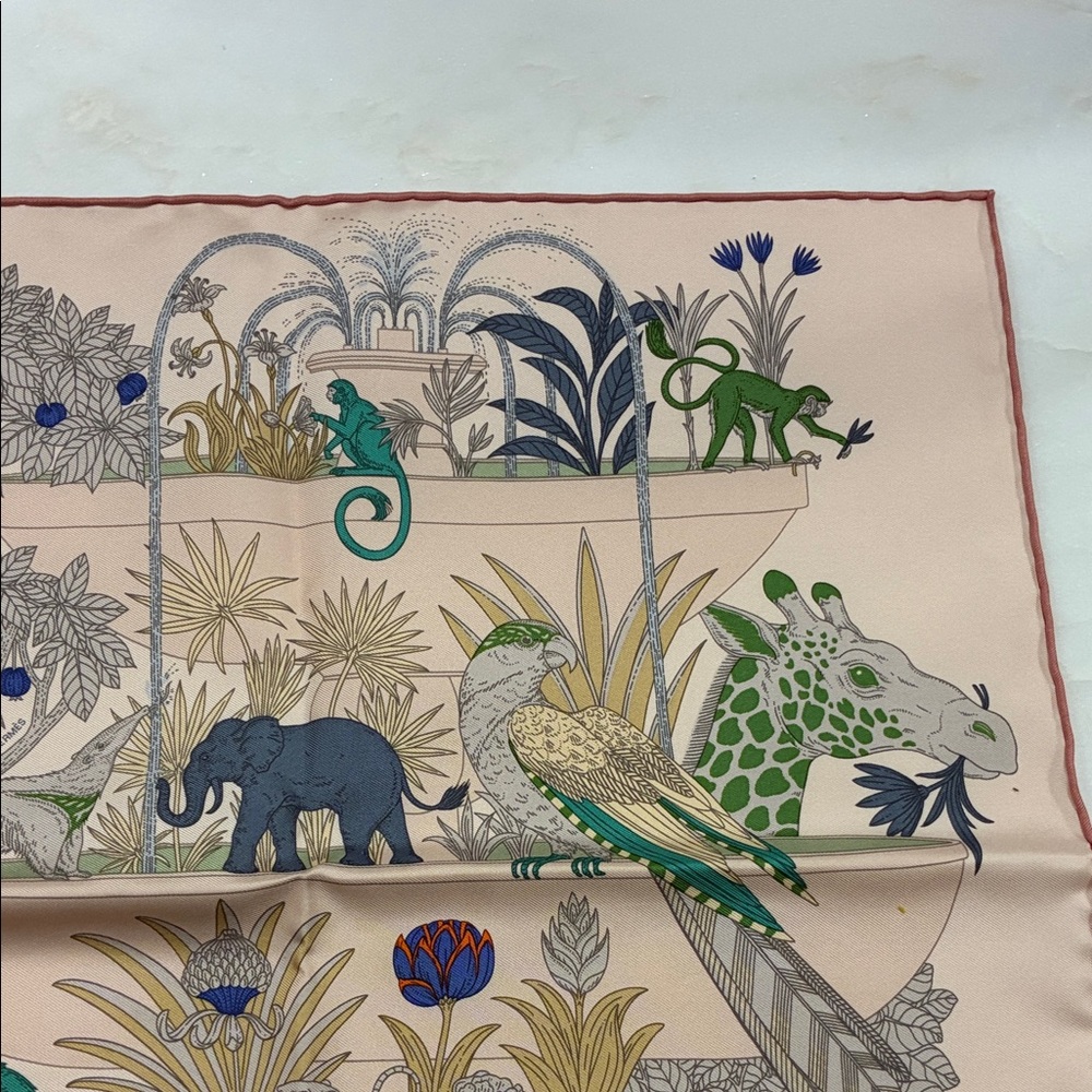 NWT Hermes Silk Scarf Gavroche Twill Precious Paradise Detail Botanical Animal - Picture 4 of 10